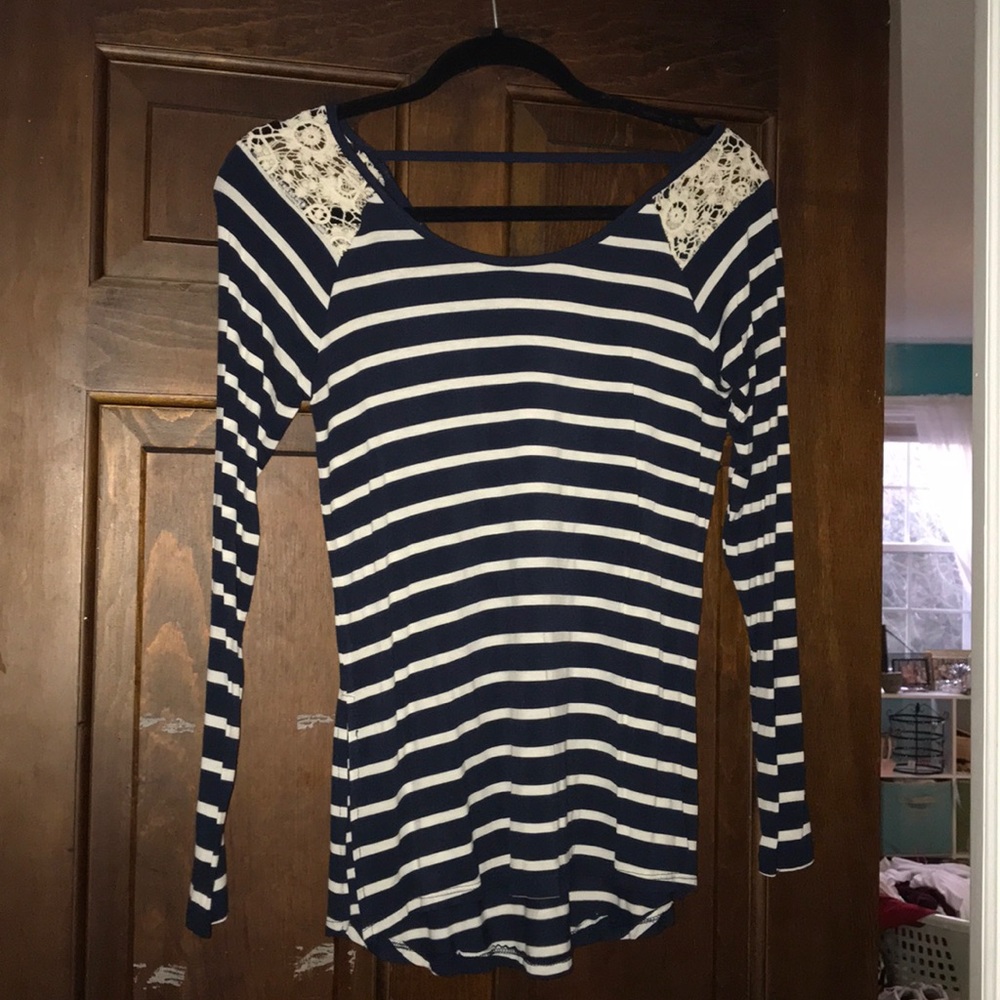 Striped and laced long sleeve shirt